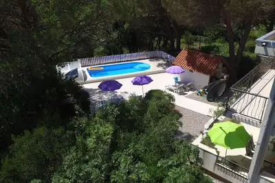 Image de Villa Valex offre tout ce dont vous avez besoin pour des vacances relaxantes au soleil