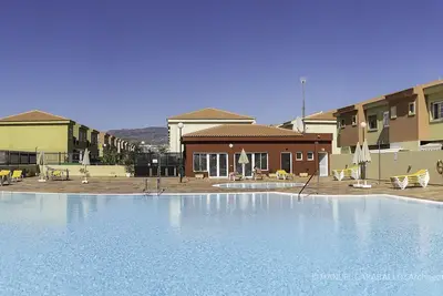 Duplex Meloneras Hill, 2 chambres à coucher, wiffi, Aacc, Barbecue, piscine fantastique, Maspalomas