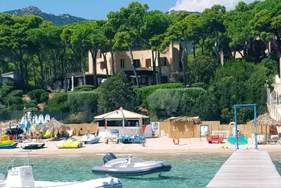 Image de Villa Fernanda, grande villa en front de mer, accès direct à la plage