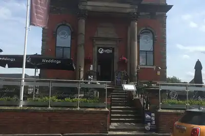 Image de Appartement du centre-ville de l'église victorienne avec 2 chambres en suite