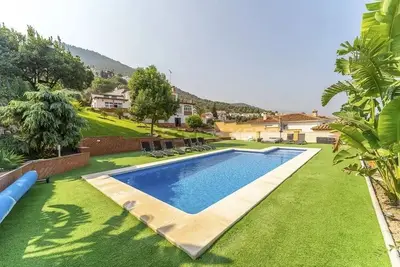 Image de Villa avec piscine chauffée et privée, proche plage et golf!