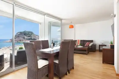 Image de Amazing Front Sea Views Apartment