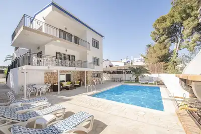 Image de Phare Villa Gallera Front De Mer Avec Vue Piscine Et Bbq