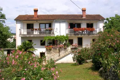 Image de Bel appartement Raisins proche du centre et de la plage