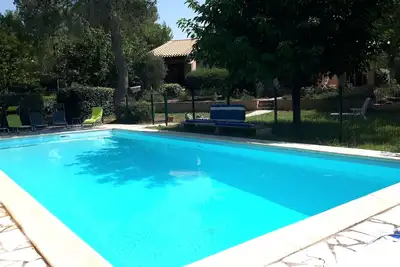 Image de Superbe Villa provençale située à 15 mn de  la mer et 30 mn de Saint Tropez