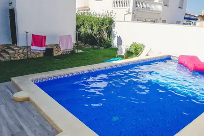 Image de Jolie villa catalane avec piscine