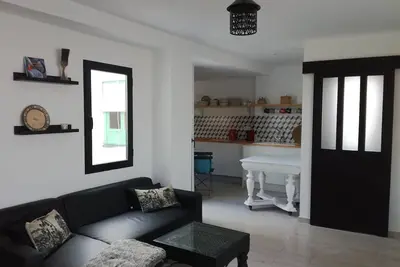Image de Apartment with terrace in 5th 15 minutes from the beach on foot with Wi-Fi. <br>