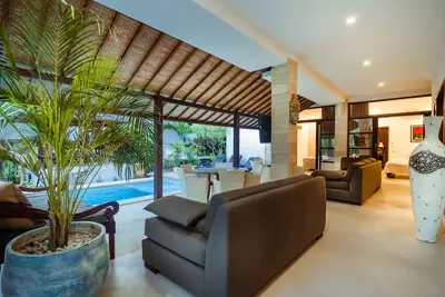 Image de 7 Bdrm - Seminyak - Offre de dernière minute 50% + Off! ! ! Amical, Valeur Incroyable! !