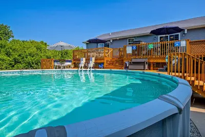 Image de ★ Spacieux • Piscine • 15 min à Grand Rapids • Famille et animaux acceptés • Propre •