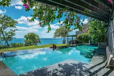 Image de Luxury Ocean Front House, 6 bedrooms, sunset views, daily cleaning.