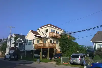 Image de Maison côtière de 2 chambres avec terrasse sur le toit à 360 degrés ~ Vues exceptionnelles!