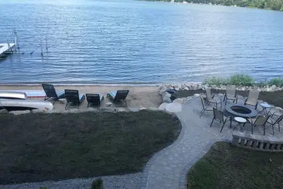 Image de Cape Lake Style maison avec front de mer - à seulement 1 heure de Minneapolis Mn.