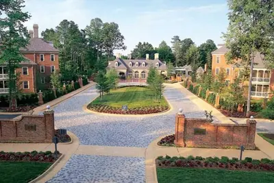 Image de Club Du Manoir De Marriott Disponible Le 4 Juillet Le Week-End (7/5 -7/12/19) 6 Rds of Golf gratuits