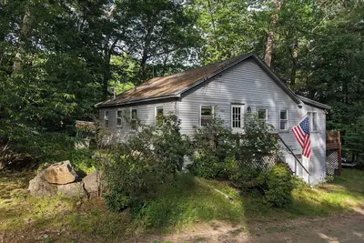 Image de Lac Sunapee, bateau à moteur disponible, animaux acceptés!
