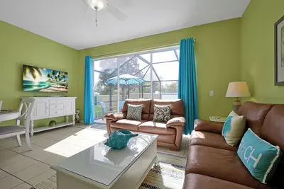 Image de Maison de ville de Windsor Hills - piscine orientée sud - Family Fun - au plus près de Disney!