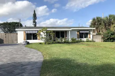 Image de Maison de 4 Chambres à Coucher Rénovée à L'est de Boca