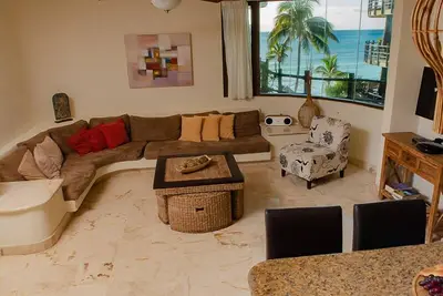 Image de Ocean Views 2 Br / 2b condo El Taj Ocean, Playa del Carmen