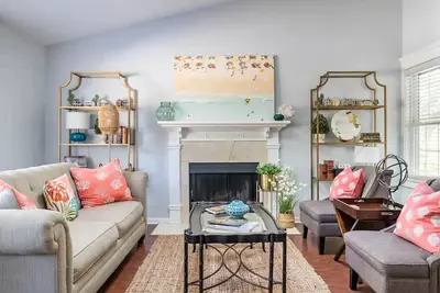 Image de Minutes de maison confortable de l'historique Charleston, Sullivan's Island et Isle of Palms