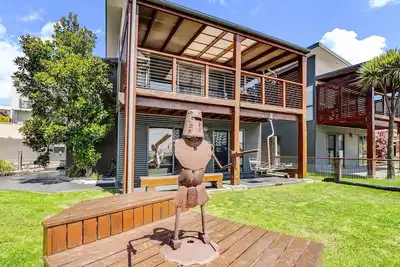 Image de Ned Kelly's Retreat - Style sophistiqué avec commodité moderne et perspectives magiques