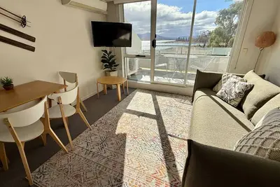 Image de Horizons 216 - Bord de l'eau du lac Jindabyne