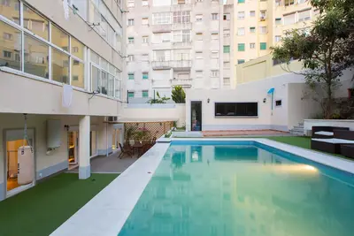 Image de Piscine et jardin Appartement