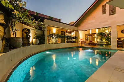 Image de Marque Nouvelle Villa Karang 100 mètres de la plage