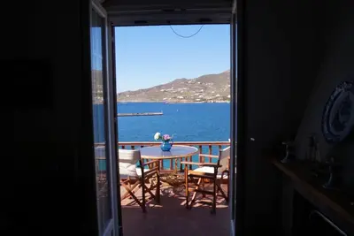 Image de Villa familiale en bord de mer dans un quartier calme. Superbe coucher de soleil et vue sur la mer! !