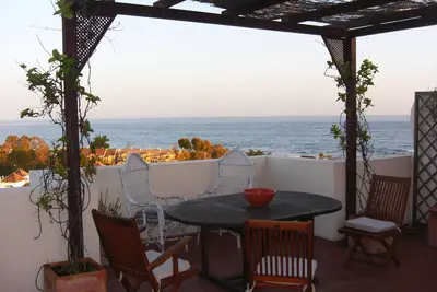 Image de Penthouse en face de la plage avec fantastique terrasse, wifi, parking et piscine