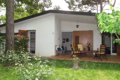 Image de Belle villa avec grand jardin privé