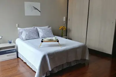 Image de Magnifique appartement privé avec navette gratuite depuis l'aéroport / bus