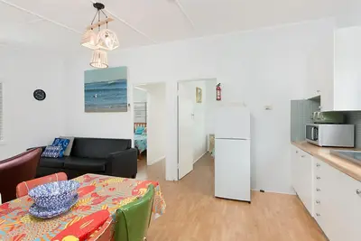 Image de Elm8 / 2 - Cottage Funky Friendly Pet Sur Elm