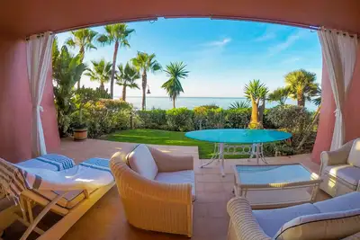 Image de PREMIÈRE Ligne De La Plage. MÀLAGA. Estepona