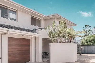 Image de Boo23 / 3 - Maison De Ville Moderne CÔTE Trois Chambres À Booyong