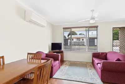 Image de War10 / 1 - UNITÉ De Plage De Waratah Avec Des Brises De Mer