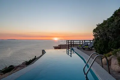 Image de Villa Ă Costa Paradiso avec 4 chambres Ă coucher, 8 couchages