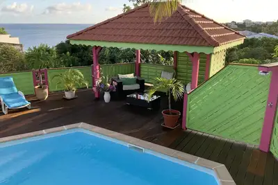 Image de Villa T3 - Piscine - Vue Mer - (5 mn Ă pied de la plage et des commerces).