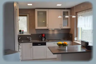 Image de Rez De Chaussee Plain Pied Dans Maison- Proprietaires Au 1er Etage