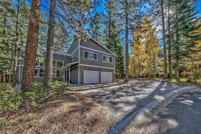 Image de La maison Meadow Drive comprend 5 chambres dans le magnifique lac Tahoe Nevada