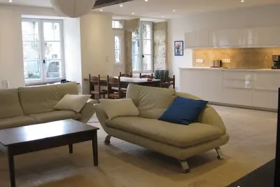 Image de La Cour - nouveau gîte lumineux et super équipé.