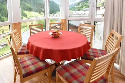 Image de Appartement pour 5-7 personnes - Ferienwohnen Mattle ****