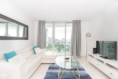 Image de Magnifique condo face à l'océan à Hollywood Beach! ! !