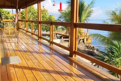 Image de Maison neuve en bord de mer avec vue imprenable et récif de classe mondiale