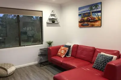 Image de Super endroit! 300m de la plage, des cafés, des pubs, des clubs + Netflix