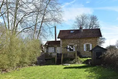Image de Maison de vacances Ă Montaron avec jardin