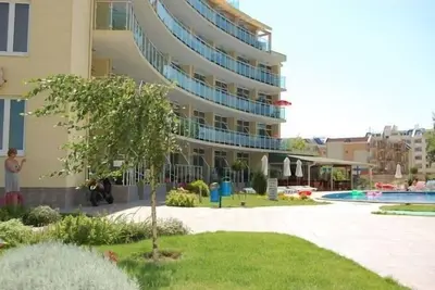 Image de Appartement de plage spacieux à Sunny Beach, 2-4 personnes, à côté de la plage et de Nessebar