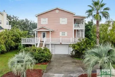 Image de A Shore Thing! ! ! Maison améliorée de 4 chambres à quelques pas de North Beach!