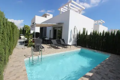 Image de Belle Villa Contemporaine Avec Piscine PRIVÉE Proche Des Plages Et Des Golfs