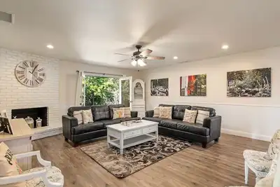 Image de Groupes, réunions de famille et plus encore!