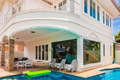 Image de Tewaree Villa - Pattaya Holiday House - Walking Street