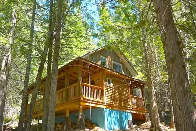 Image de Boutique Mountain Lodge - 4 Cabines de luxe, 20 km au sud de Nelson - Chalet Cottonwood